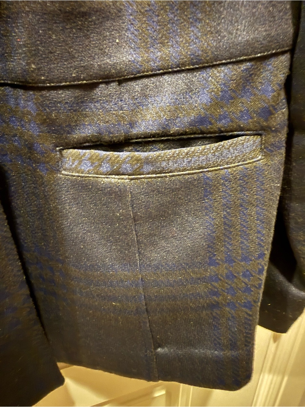 Cabi check
Out blazer - Picture 9 of 9
